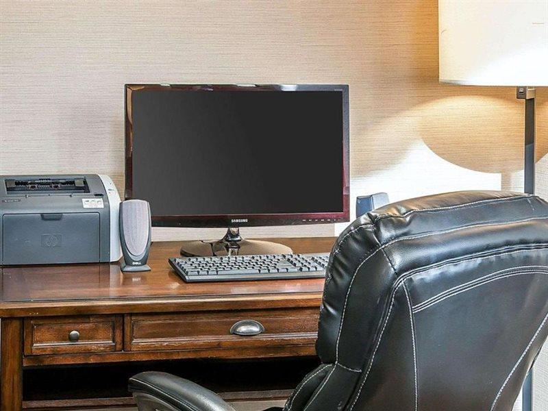 Bluffton Inn & Suites מראה חיצוני תמונה