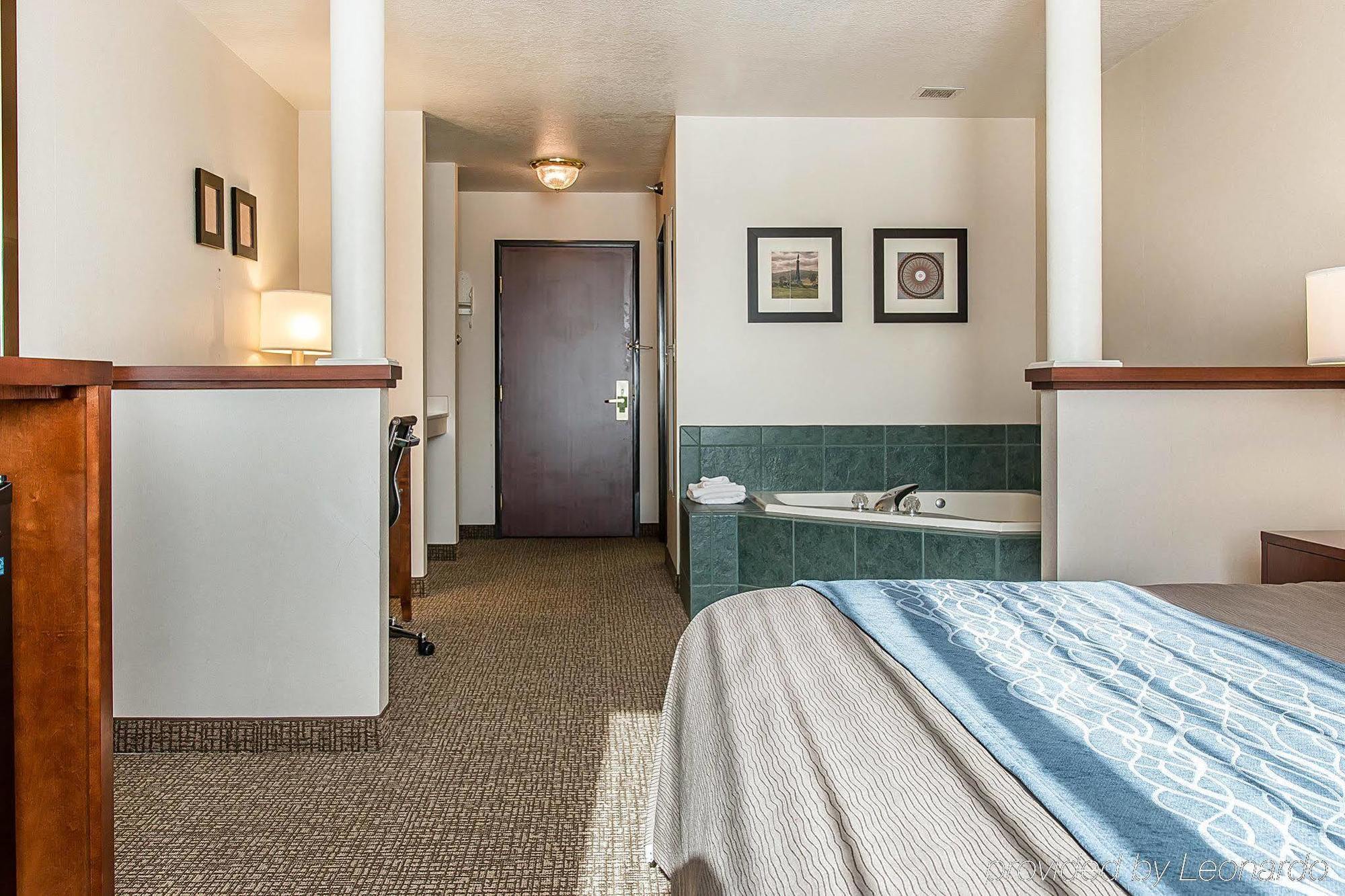 Bluffton Inn & Suites מראה חיצוני תמונה