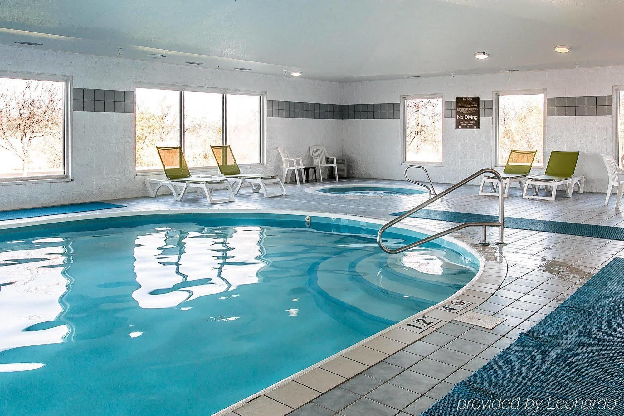 Bluffton Inn & Suites מראה חיצוני תמונה