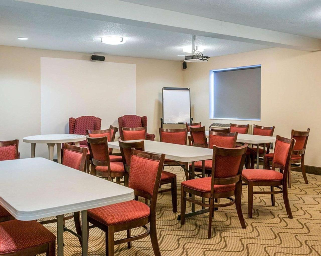 Bluffton Inn & Suites מראה חיצוני תמונה