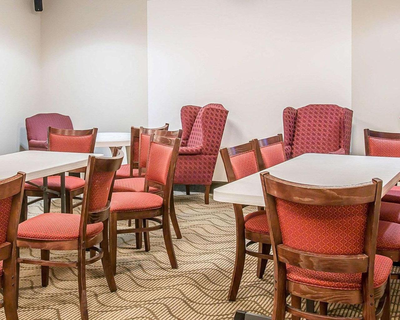 Bluffton Inn & Suites מראה חיצוני תמונה